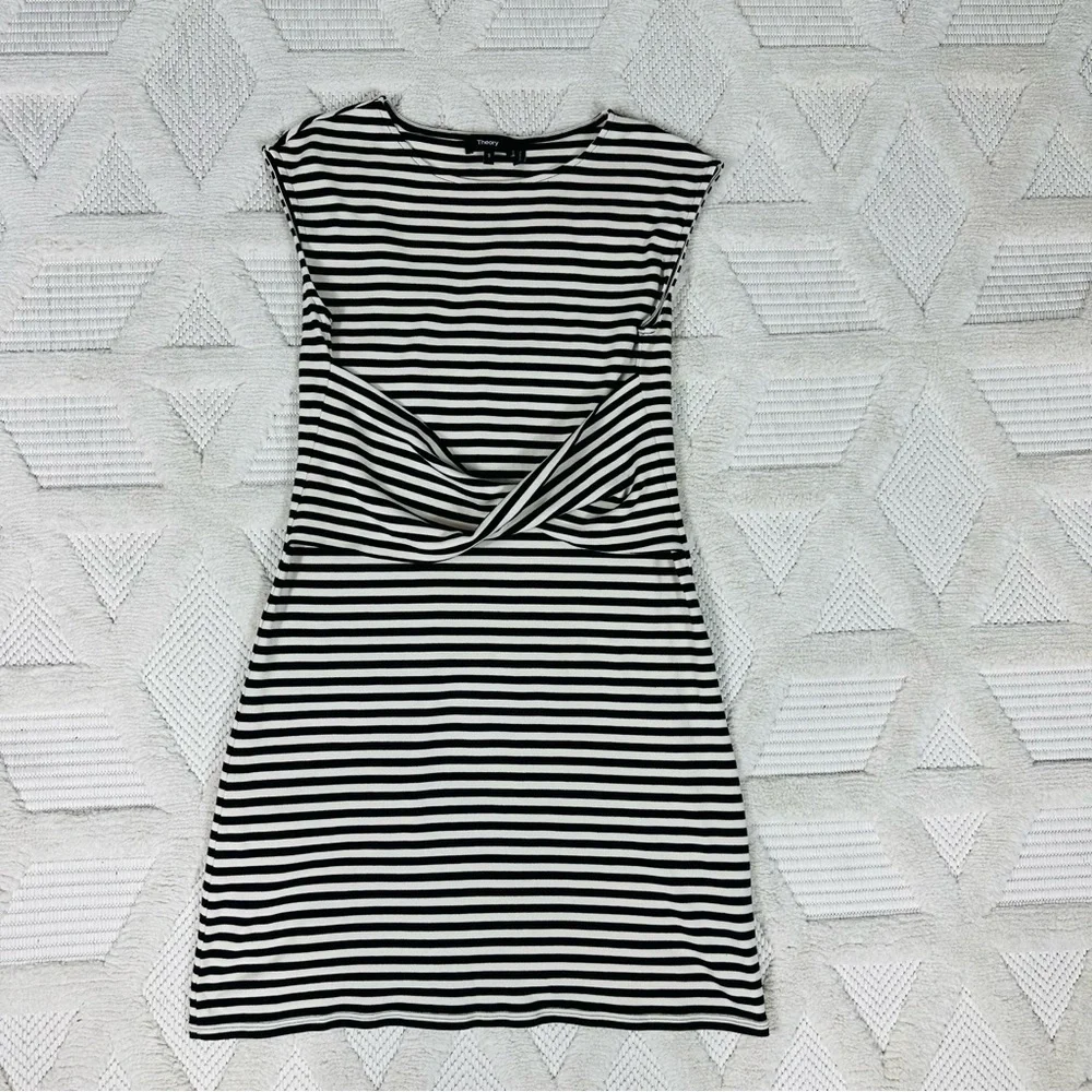 Theory Dress Small  Stripe  Sleeveless Twist-Front Clinton - Picture 8 of 17